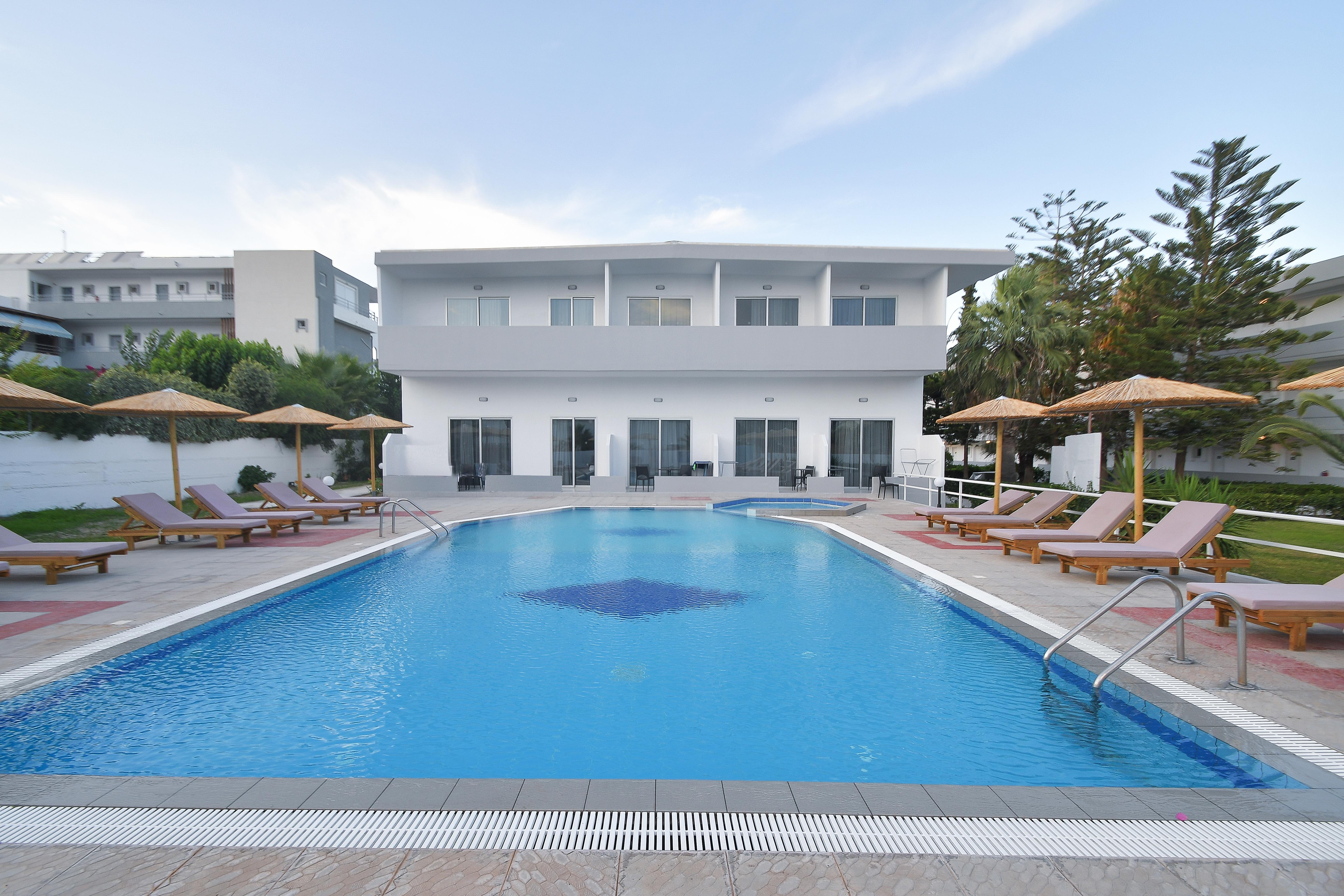 Evita Bay 4*