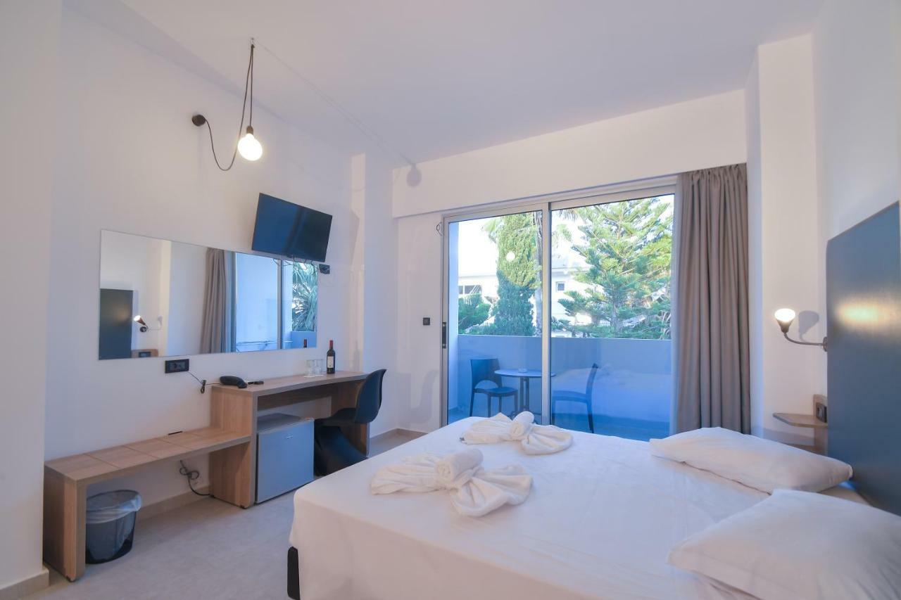 Hotel Evita Bay 4*